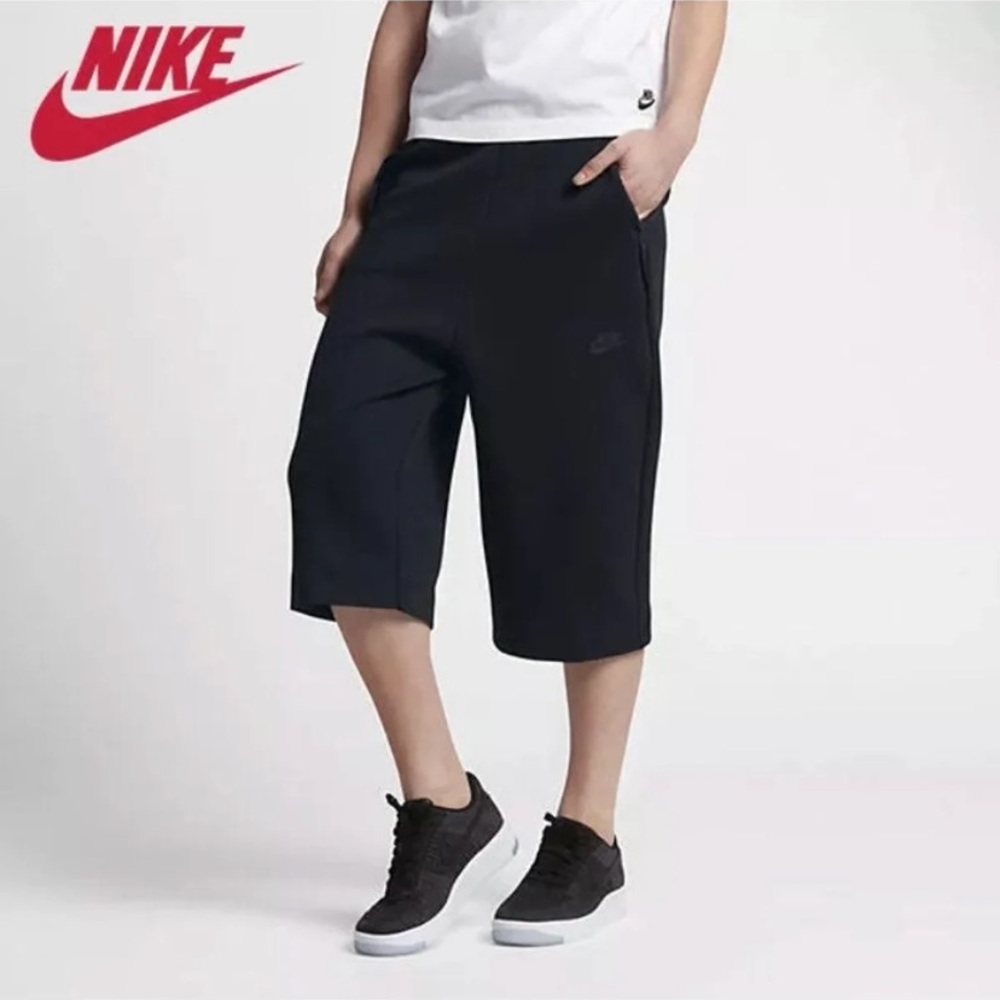 Nike Sportswear Tech Pack Women's Capri Shorts